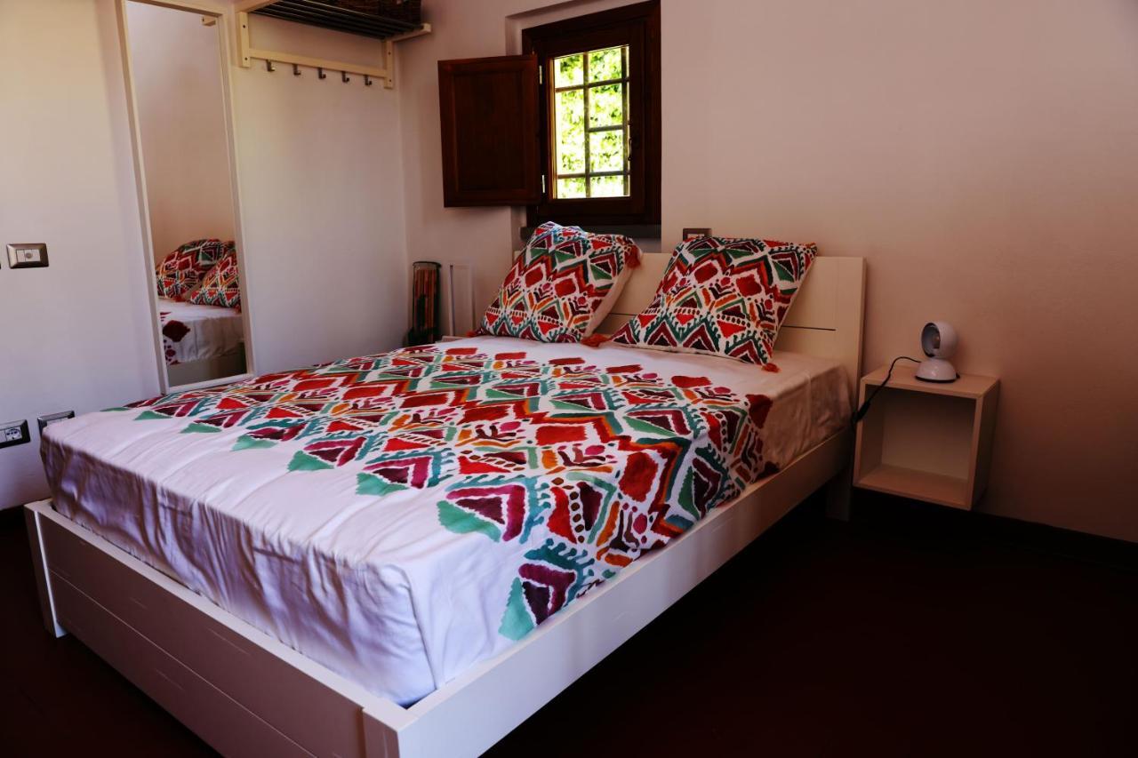 Bed And Berli Bed & Breakfast Sesto Fiorentino Bagian luar foto