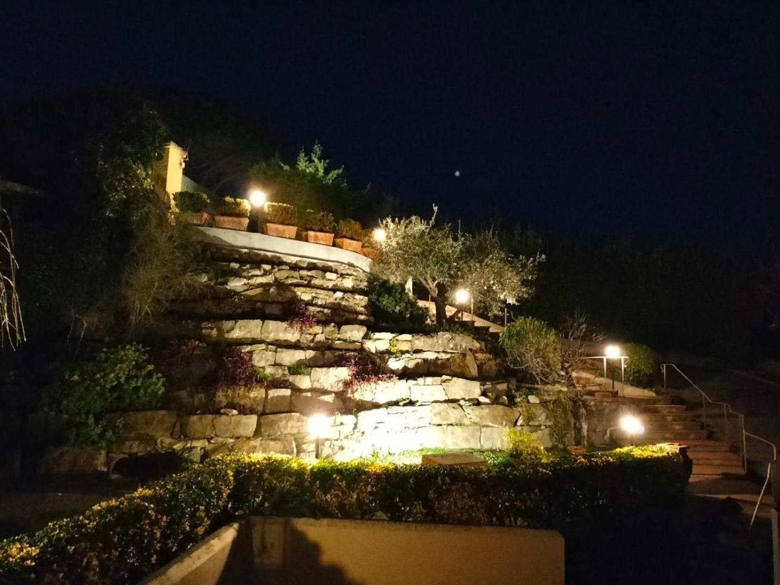Bed And Berli Bed & Breakfast Sesto Fiorentino Bagian luar foto